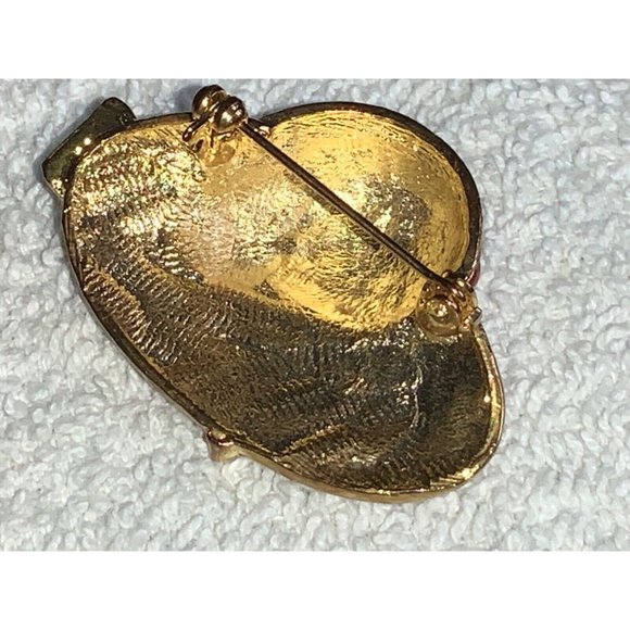 Red Hat Society Pin Brooch - Picture 3 of 3